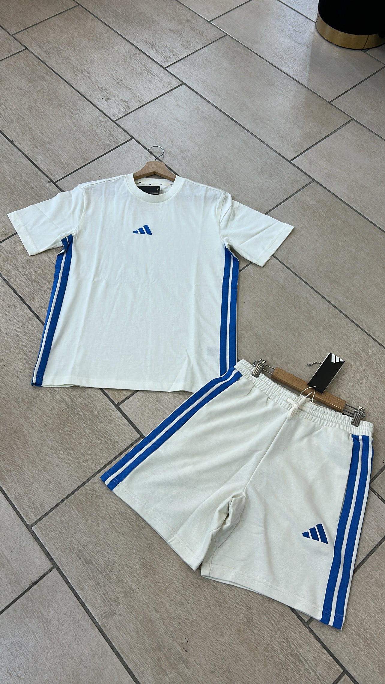 Completino Adidas