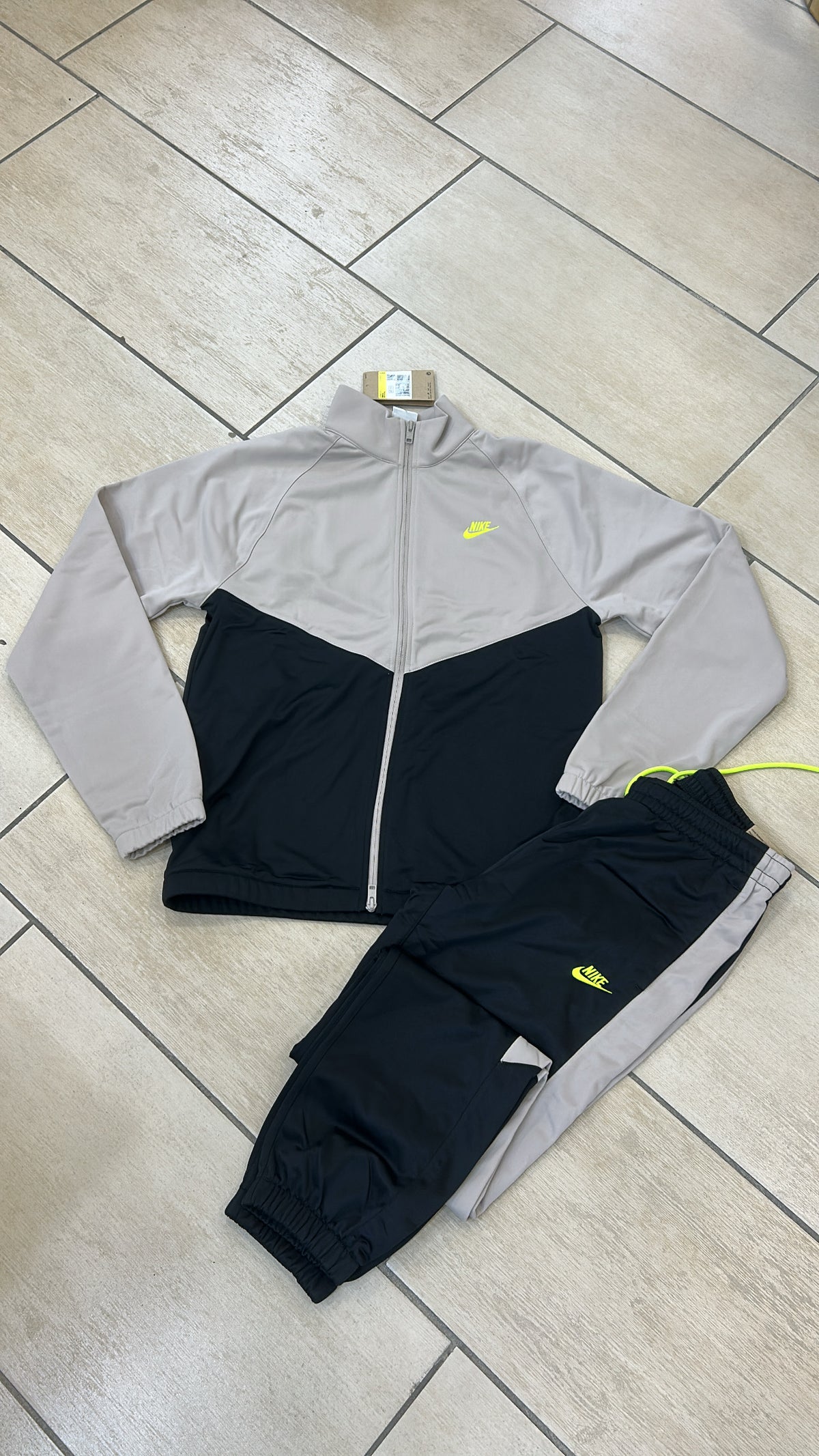 Tuta Nike Acetata