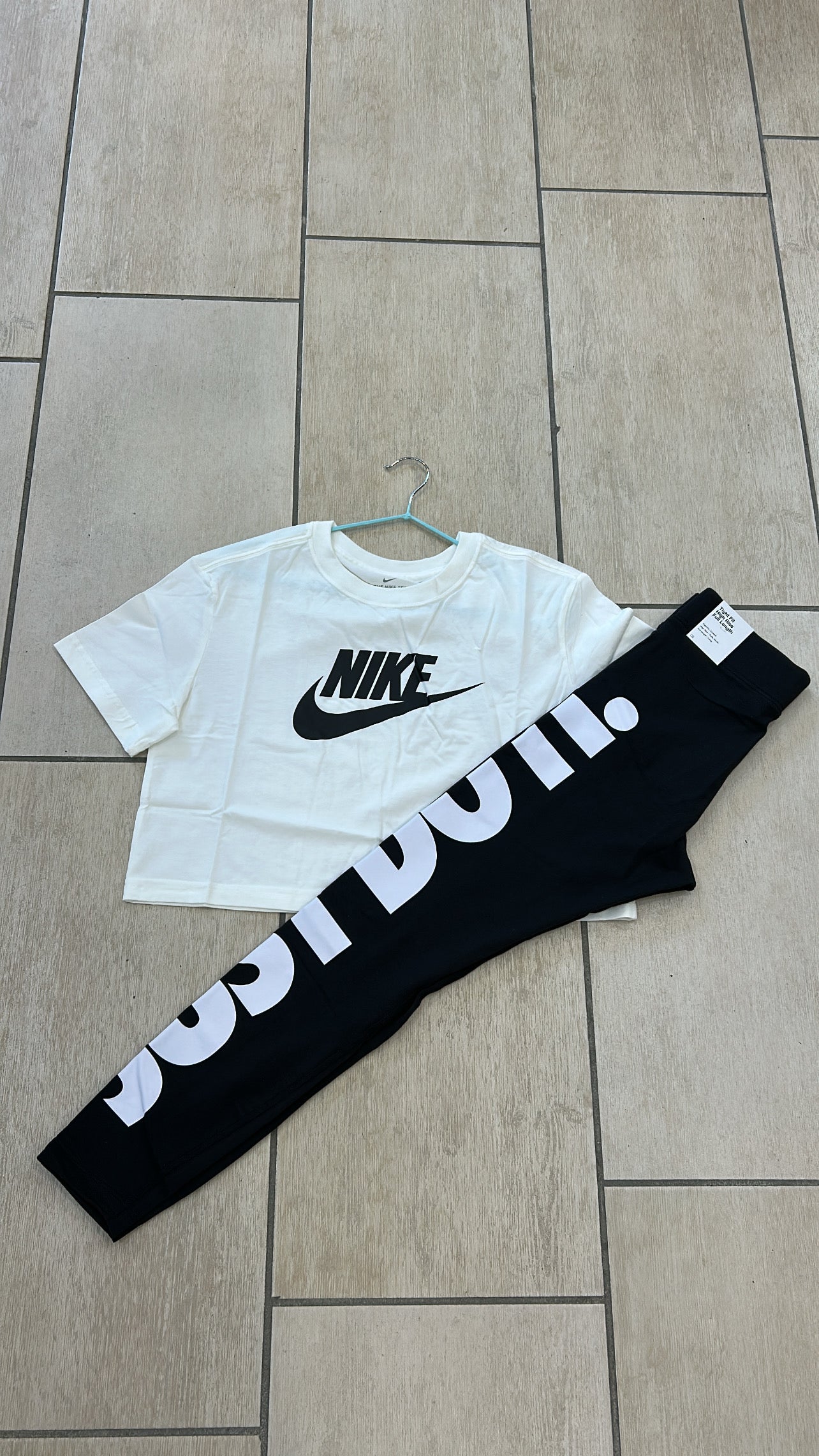 Completo Nike