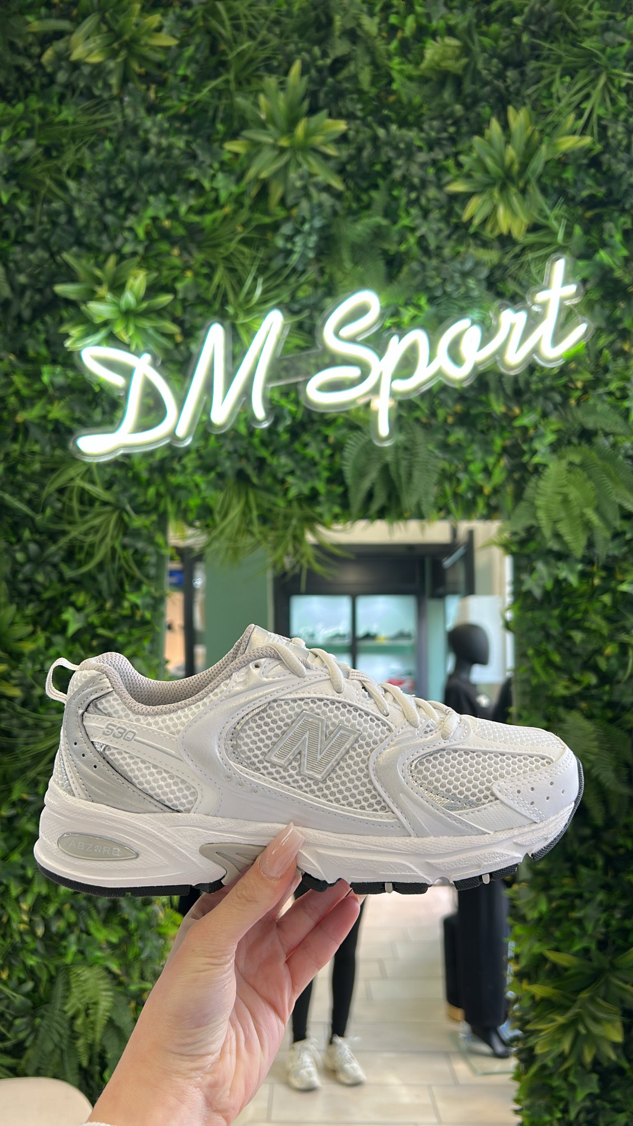 New Balance 530