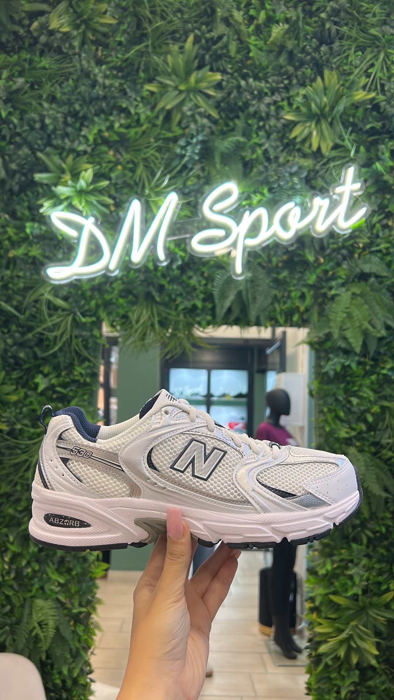 New Balance 530